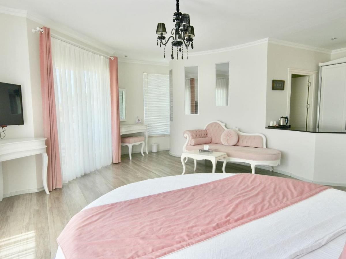 เกอเชก นาซ โฮเต็ล Hotel เกอเจค ภายนอก รูปภาพ